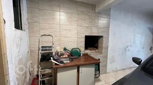 Image 9 - 885303