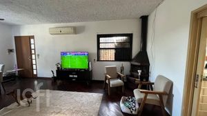 Image 6 - 885303