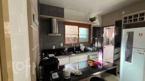 Image 7 - 885303