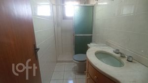 Image 15 - 885312