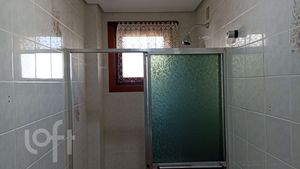 Image 16 - 885312