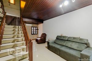 Image 8 - 885313