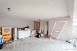 Image 27 - 885313