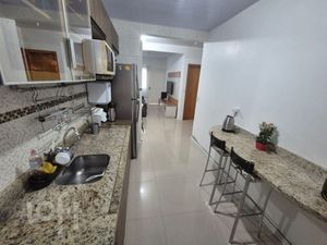 Image 6 - 885324