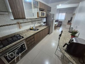 Image 4 - 885324