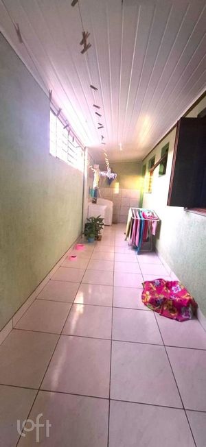 Image 10 - 885328