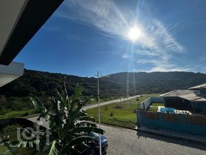Image 11 - 885329