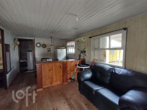 Image 3 - 885336
