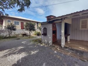Image 9 - 885336
