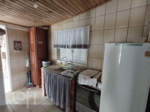 Image 4 - 885336