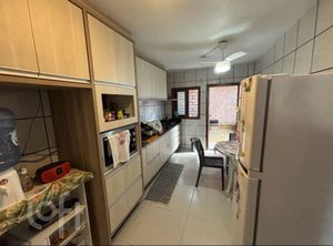 Image 6 - 885337