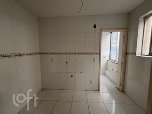 Image 7 - 885349