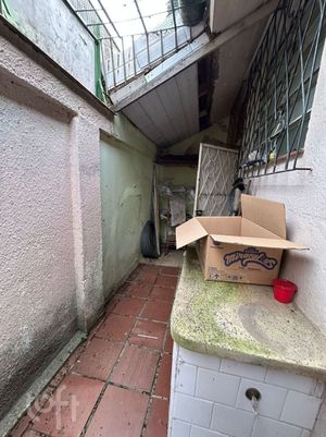 Image 34 - 885353