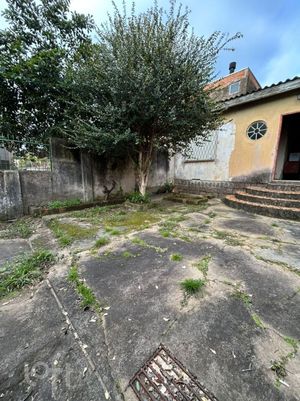 Image 37 - 885353