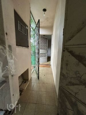 Image 32 - 885353