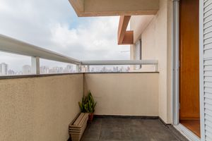 Image 14 - 885371