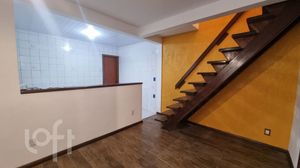 Image 7 - 885410