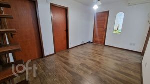 Image 8 - 885410