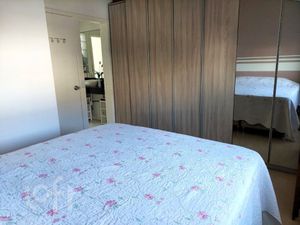 Image 12 - 885411