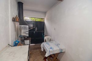 Image 18 - 885414