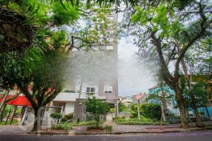 Image 11 - 885416