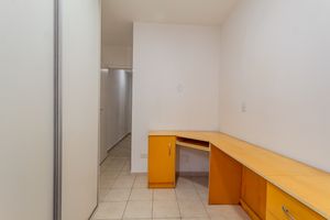 Image 22 - 885467