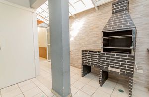 Image 36 - 885467