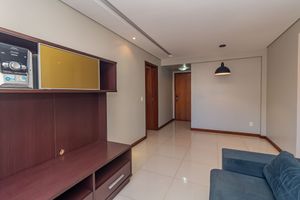Image 3 - 885468