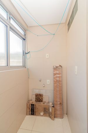Image 17 - 885468