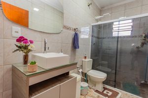 Image 19 - 885486