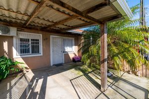 Image 8 - 885514