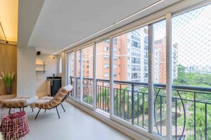 Image 13 - 885517