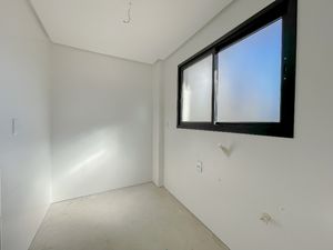Image 13 - 885521