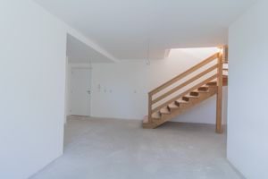 Image 9 - 885522