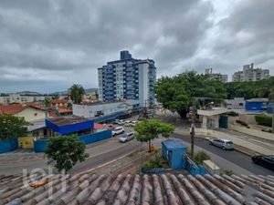 Image 13 - 885530