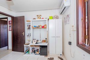 Image 19 - 885533
