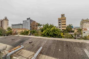 Image 4 - 885555