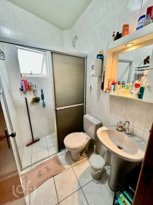 Image 7 - 885557