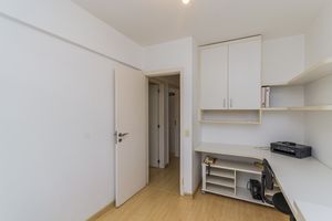 Image 13 - 885563