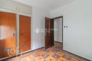 Image 10 - 885566