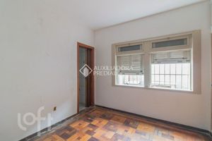 Image 8 - 885566