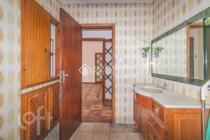 Image 15 - 885566