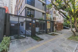 Image 33 - 885571