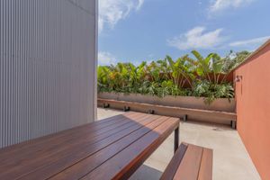 Image 6 - 885573