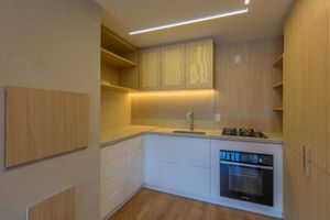 Image 13 - 885573
