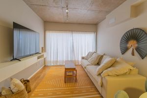 Image 4 - 885573