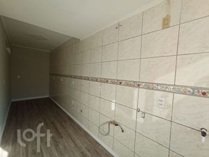 Image 4 - 885597