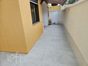 Image 9 - 885597