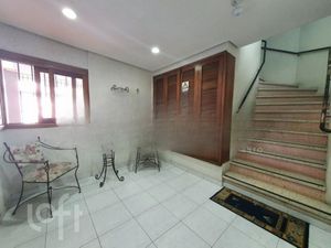 Image 21 - 885602