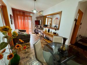 Image 3 - 885609